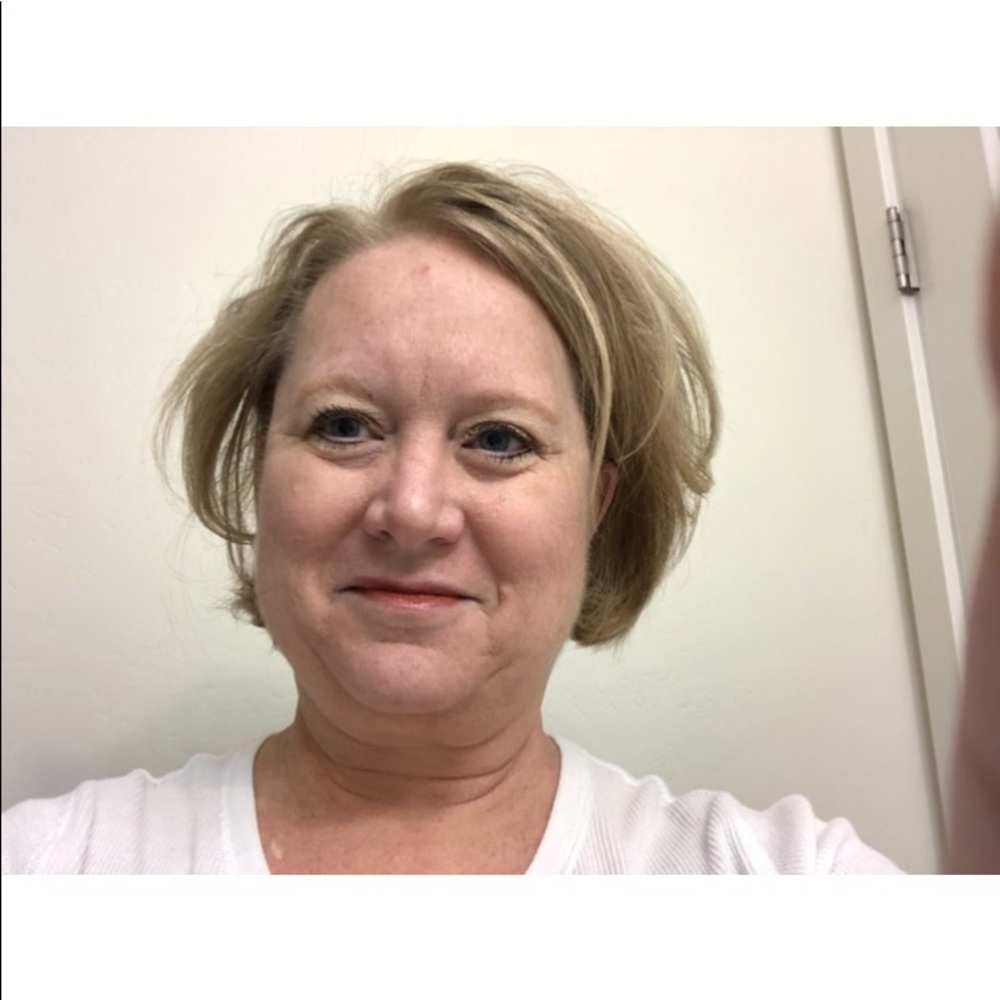 Meet your Posher, Lauri